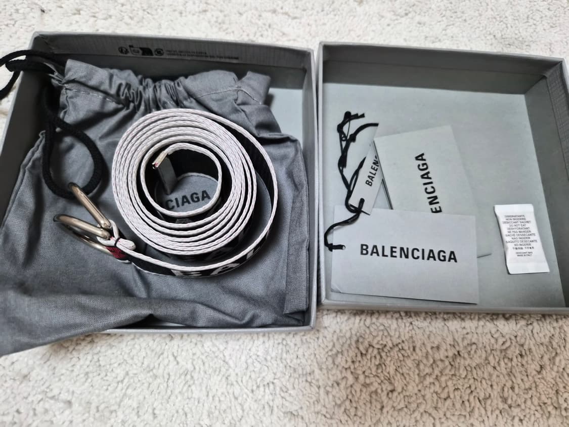 발렌시아가 D링 벨트 그레이 상품이미지1