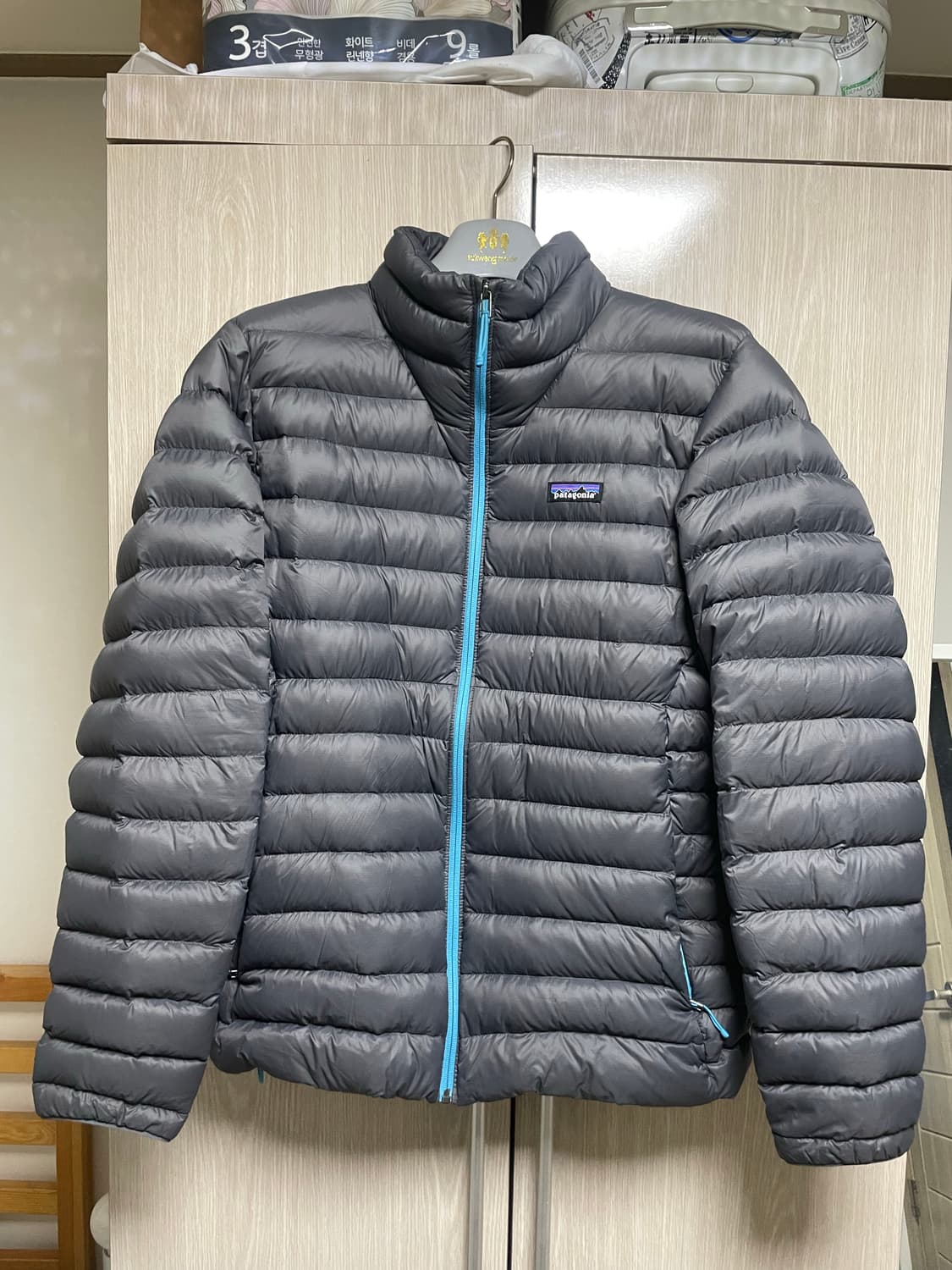 파타고니아 다운스웨터 포지그레이 L 상품이미지2