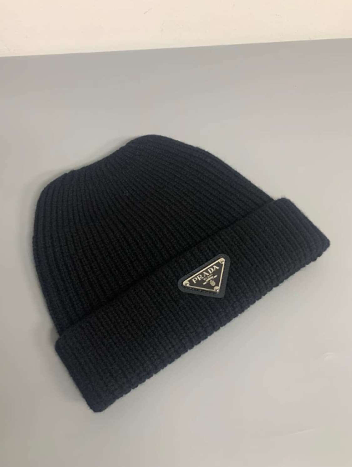 프라다 겨울 보온 니트 모자 상품이미지1