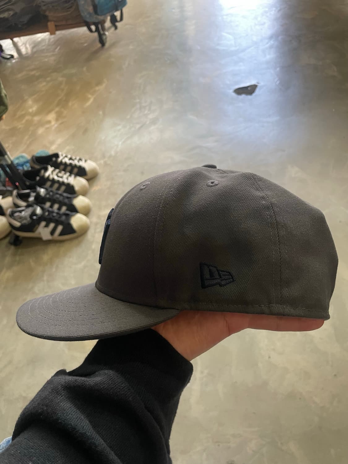 뉴에라 뉴욕 양키스 그라파이트 8( 63.5cm ) 상품이미지3