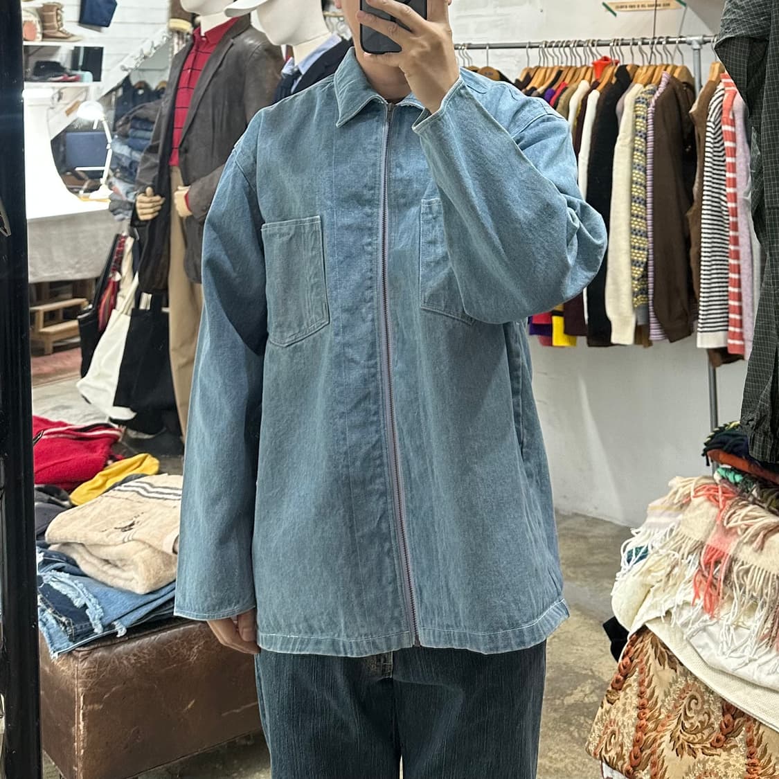 (착용컷) TOMYCORT 워크 데님 자켓 (남성용 105) 상품이미지3