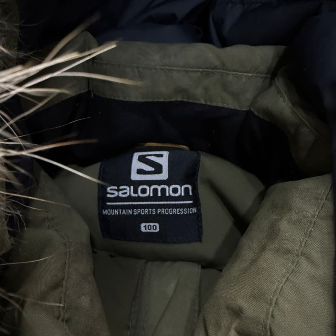 100 살로몬 덕다운 라쿤 패딩  상품이미지5