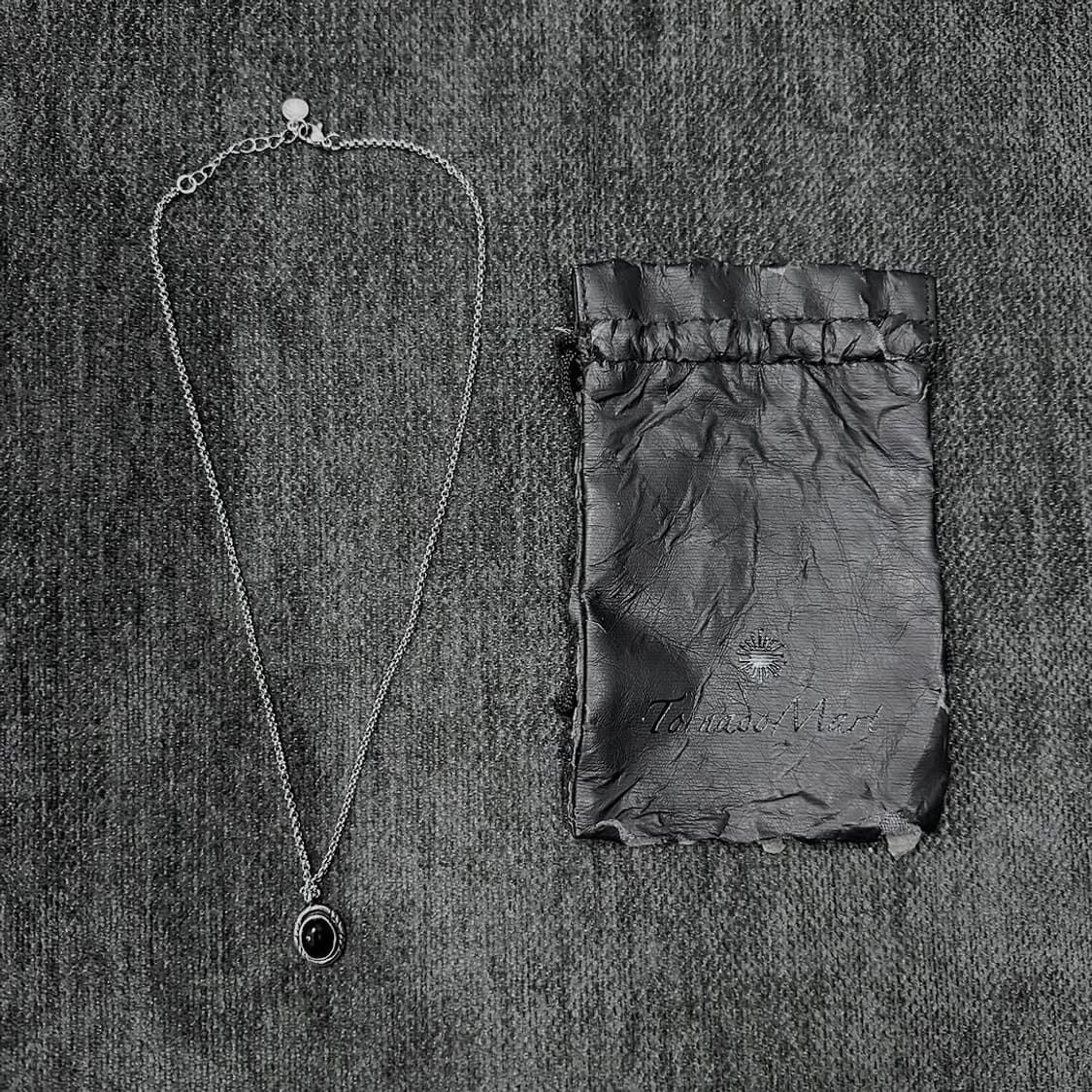 Tornado mart onyx necklace 상품이미지1
