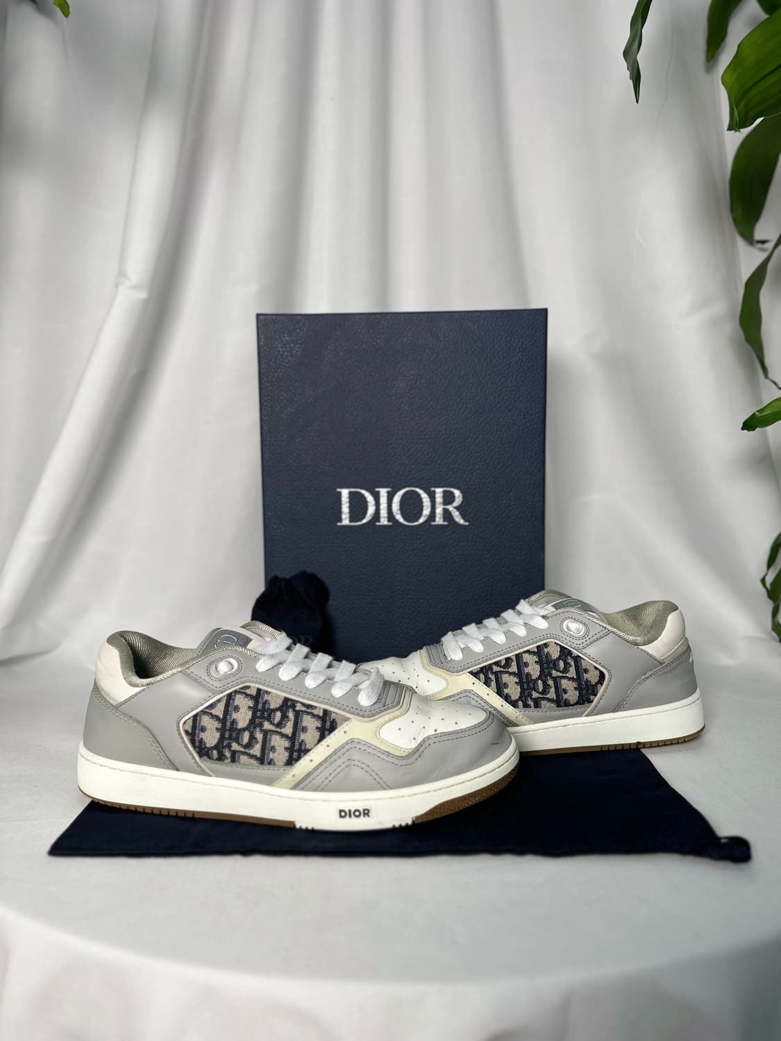 [정품] 디올 B27 스니커즈 그레이 42사이즈 상품이미지1