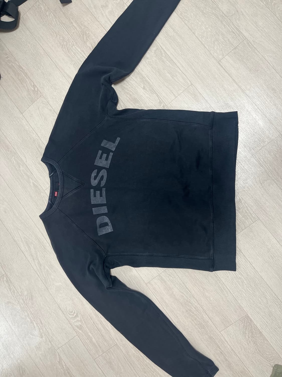 디젤 블랙 맨투맨 상품이미지1