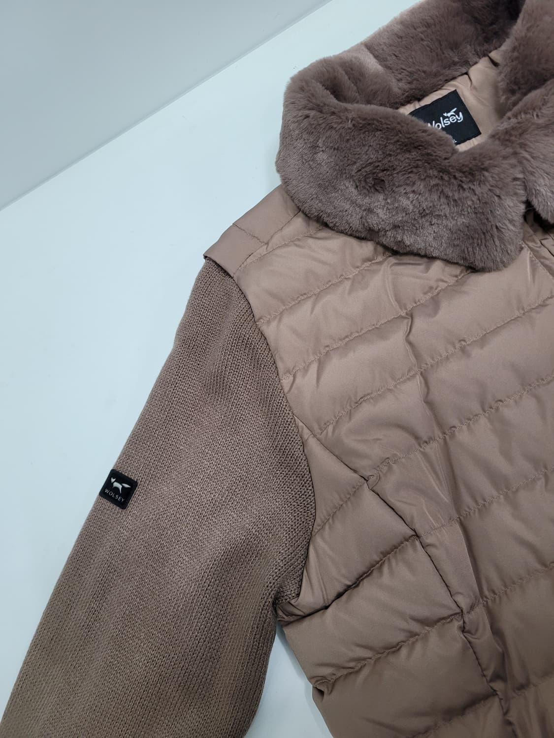 Wolsey 21FW 울시 니트 소매 다운 패딩 코트 / 여 105
 상품이미지5