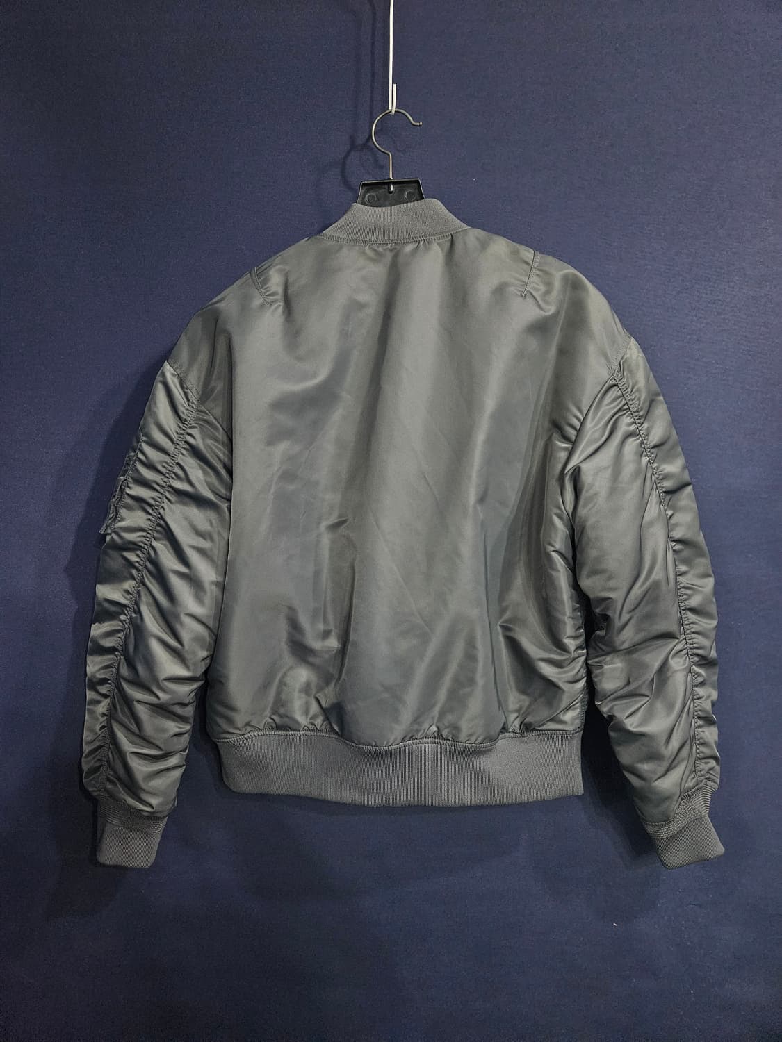 무신사스탠다드 MA-1 다크그레이 남성 오버핏95~100 항공점퍼 자켓 상품이미지2