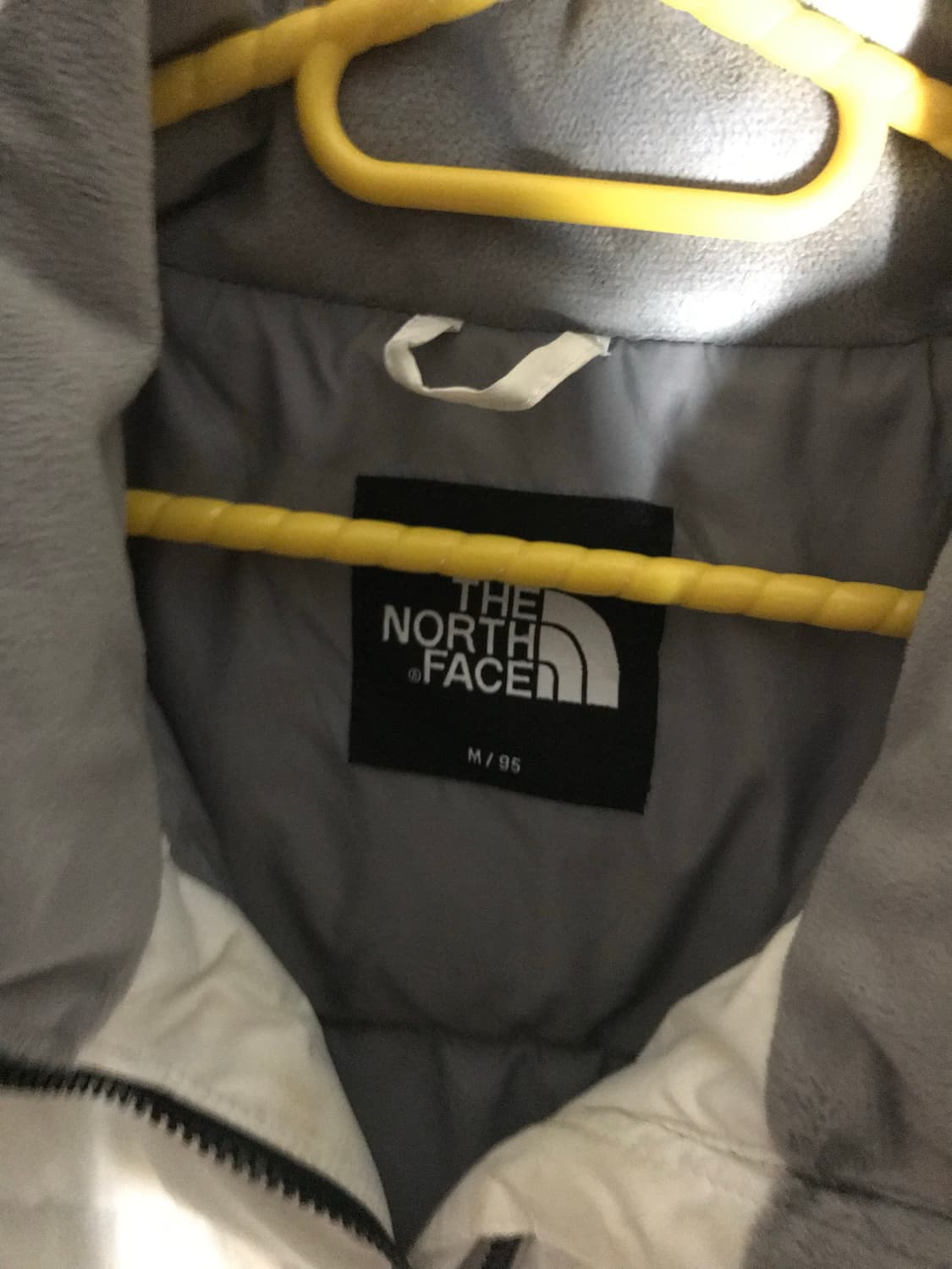 노스페이스 화이트노벨 패딩 M 상품이미지3