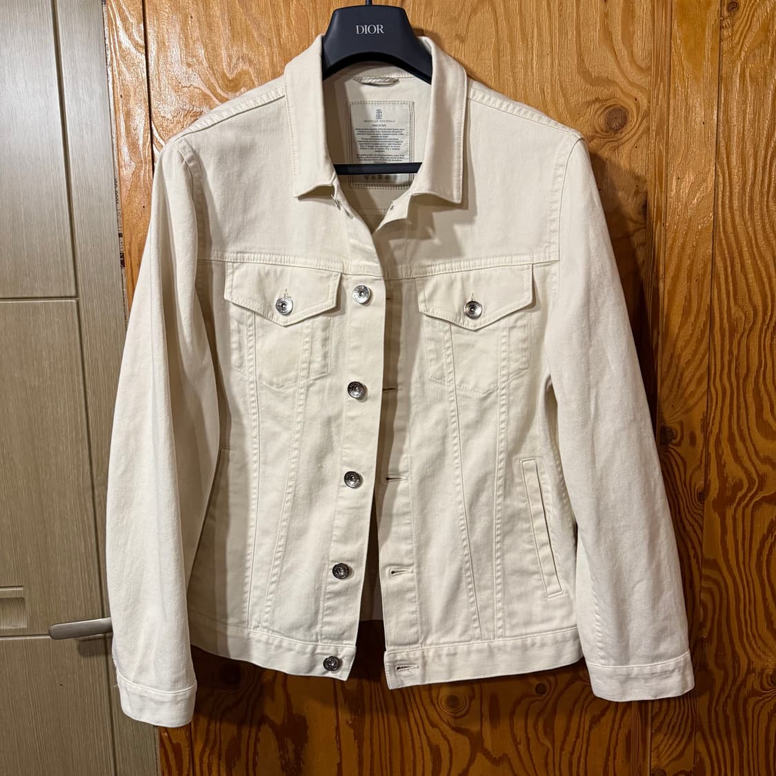 브루넬로 쿠치넬리 화이트 트러커 데님 자켓  상품이미지1