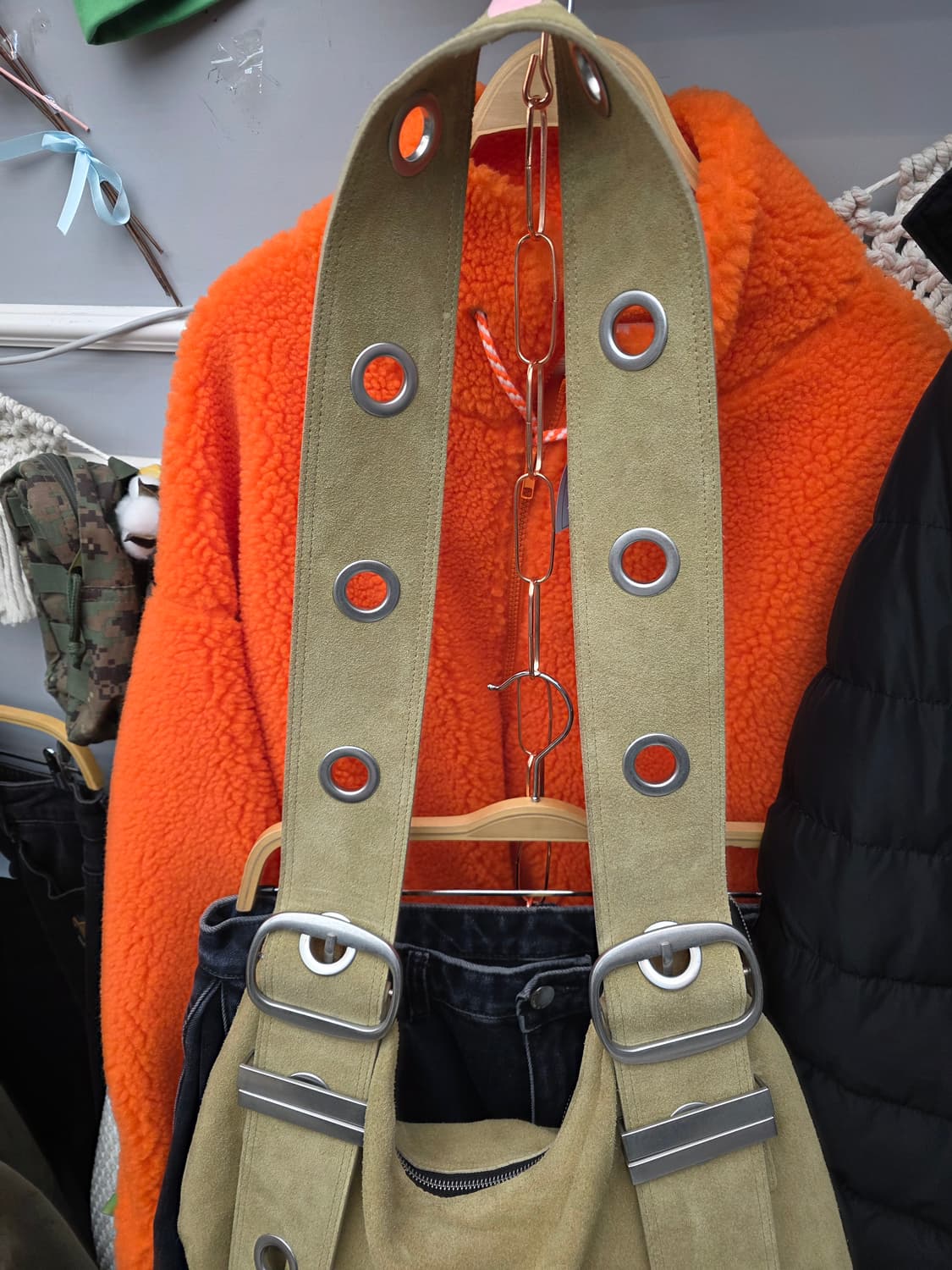 베이컨트 아카이브 VACANT ARCHIVE 벨라 와이드 스트랩 호보백 상품이미지3