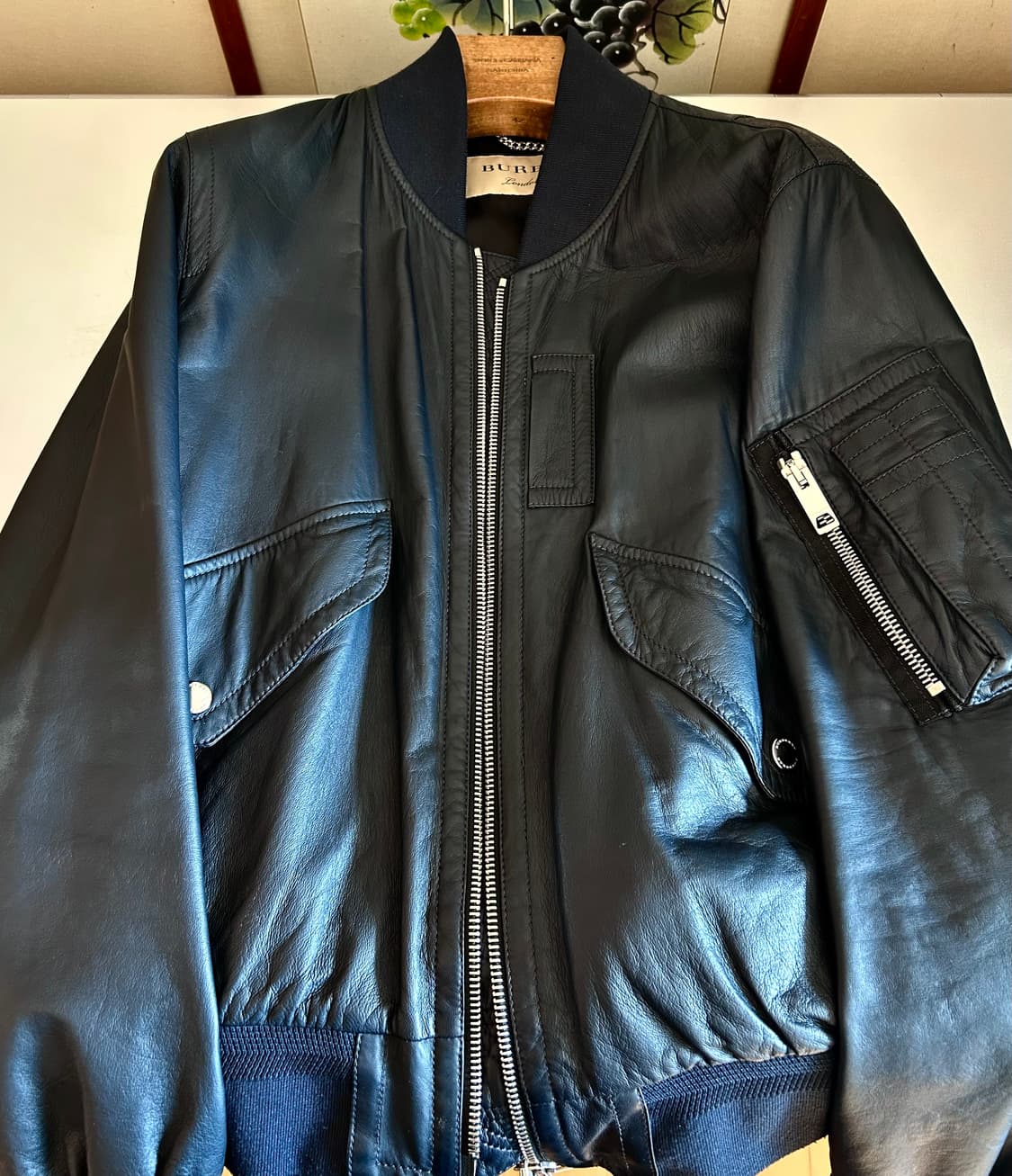 버버리 가죽 봄버 자켓 상품이미지5