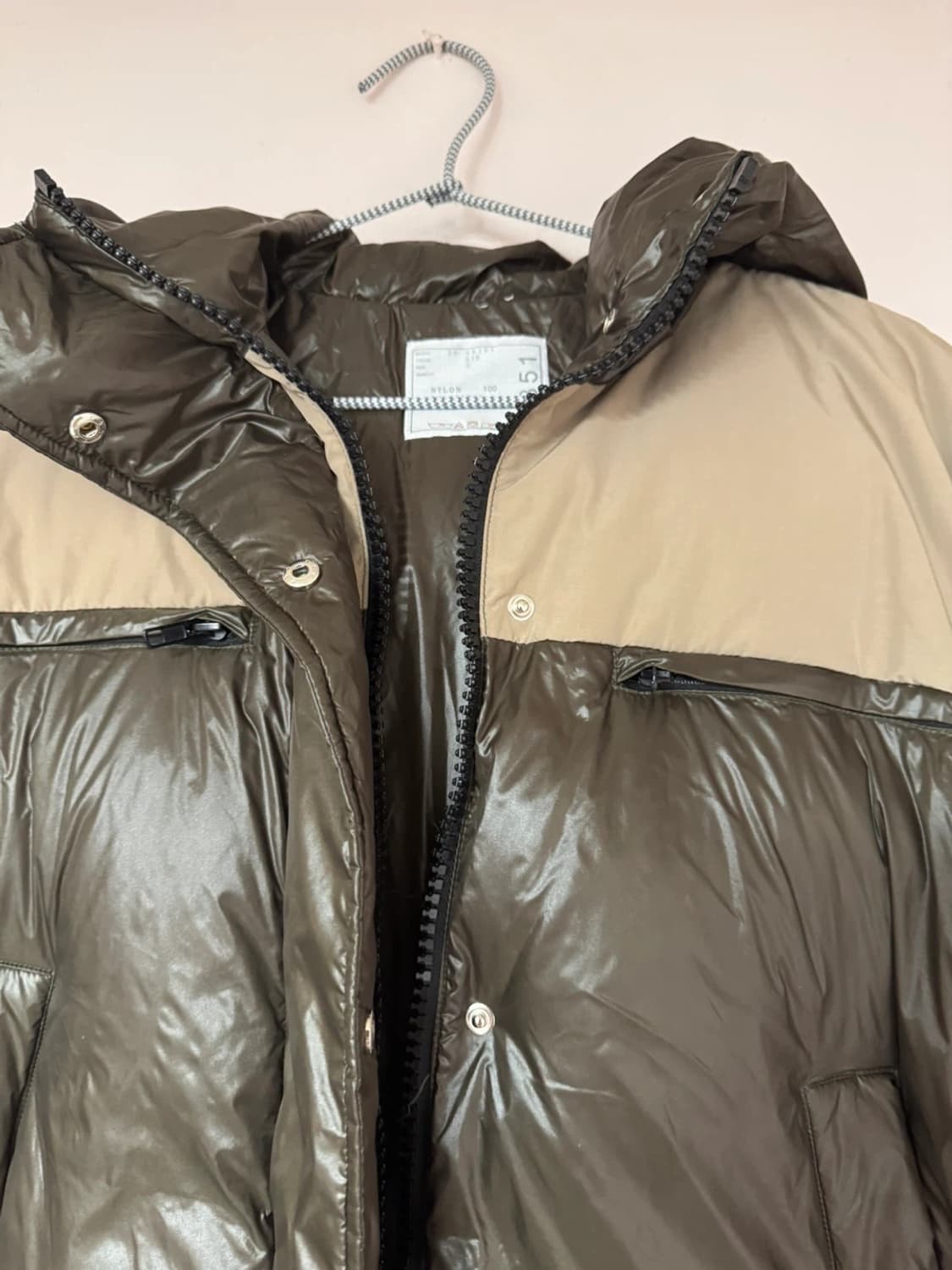 SACAI 사카이 다운 점퍼 카키 베이지 상품이미지2