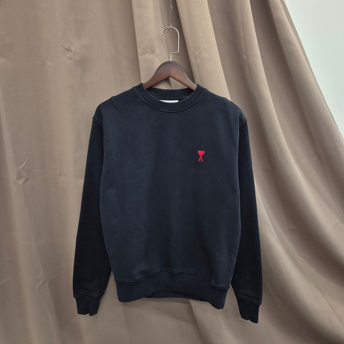 아미 스몰 하트 로고 맨투맨 S 상품이미지1