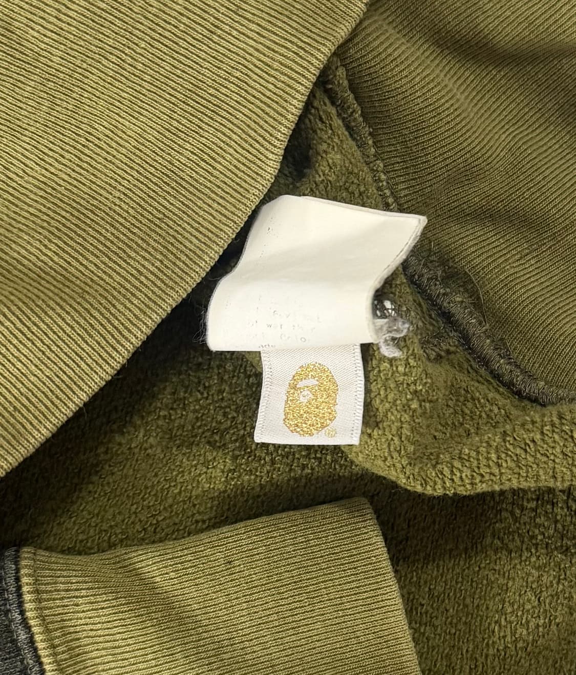 베이프 맨투맨 녹계 카모 빅헤드 상품이미지9