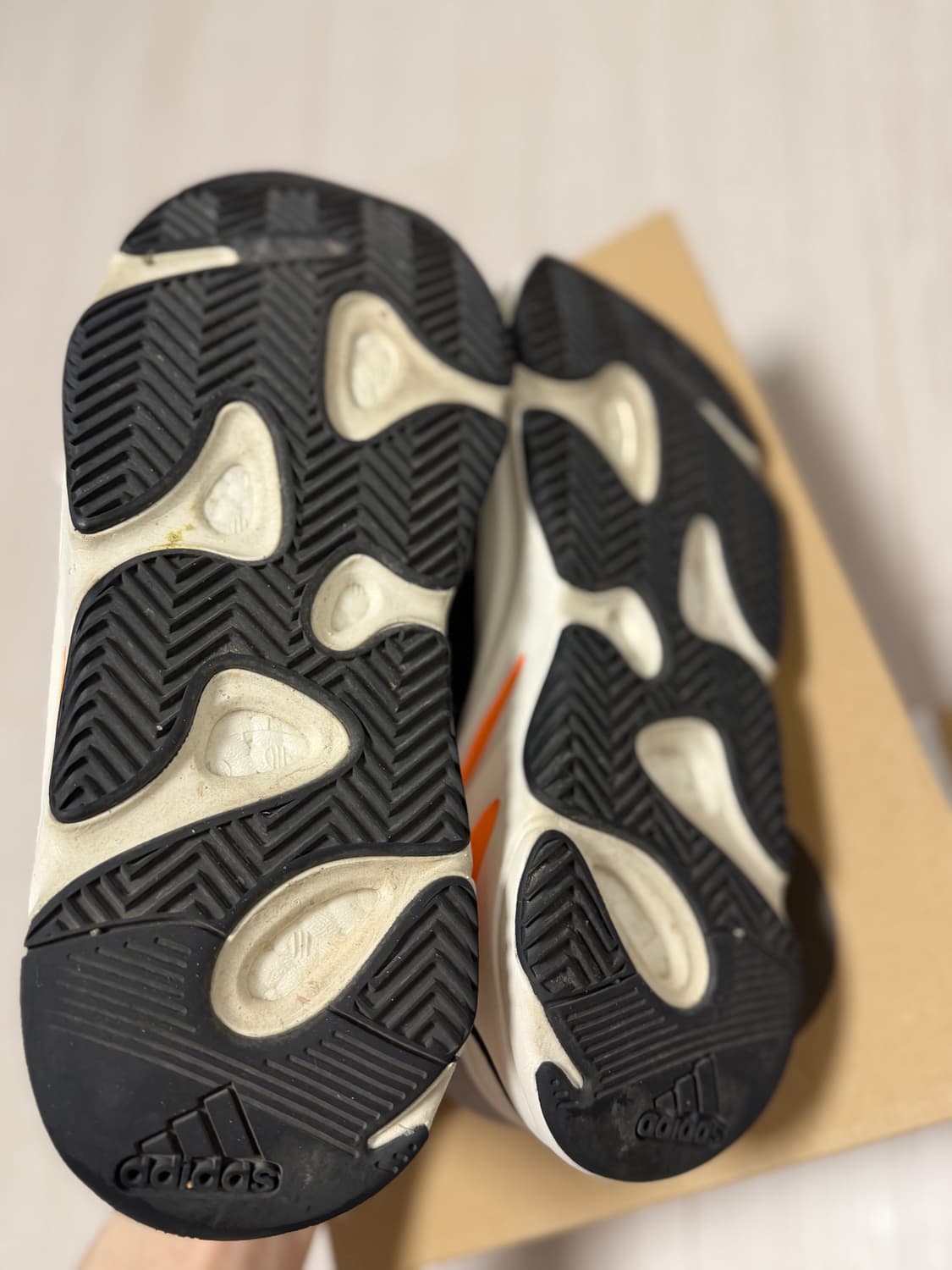 이지부스트700 웨이브러너 265 상품이미지6