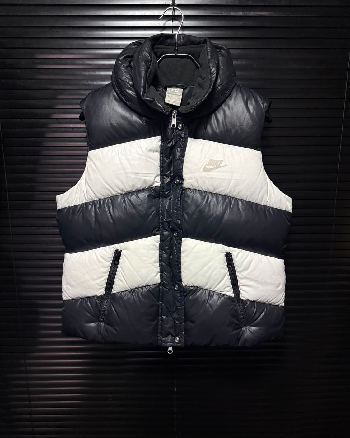 나이키 스트라이프 흰 검 패딩 조끼 베스트 L 100 블랙 화이트 덕다운 상품이미지2