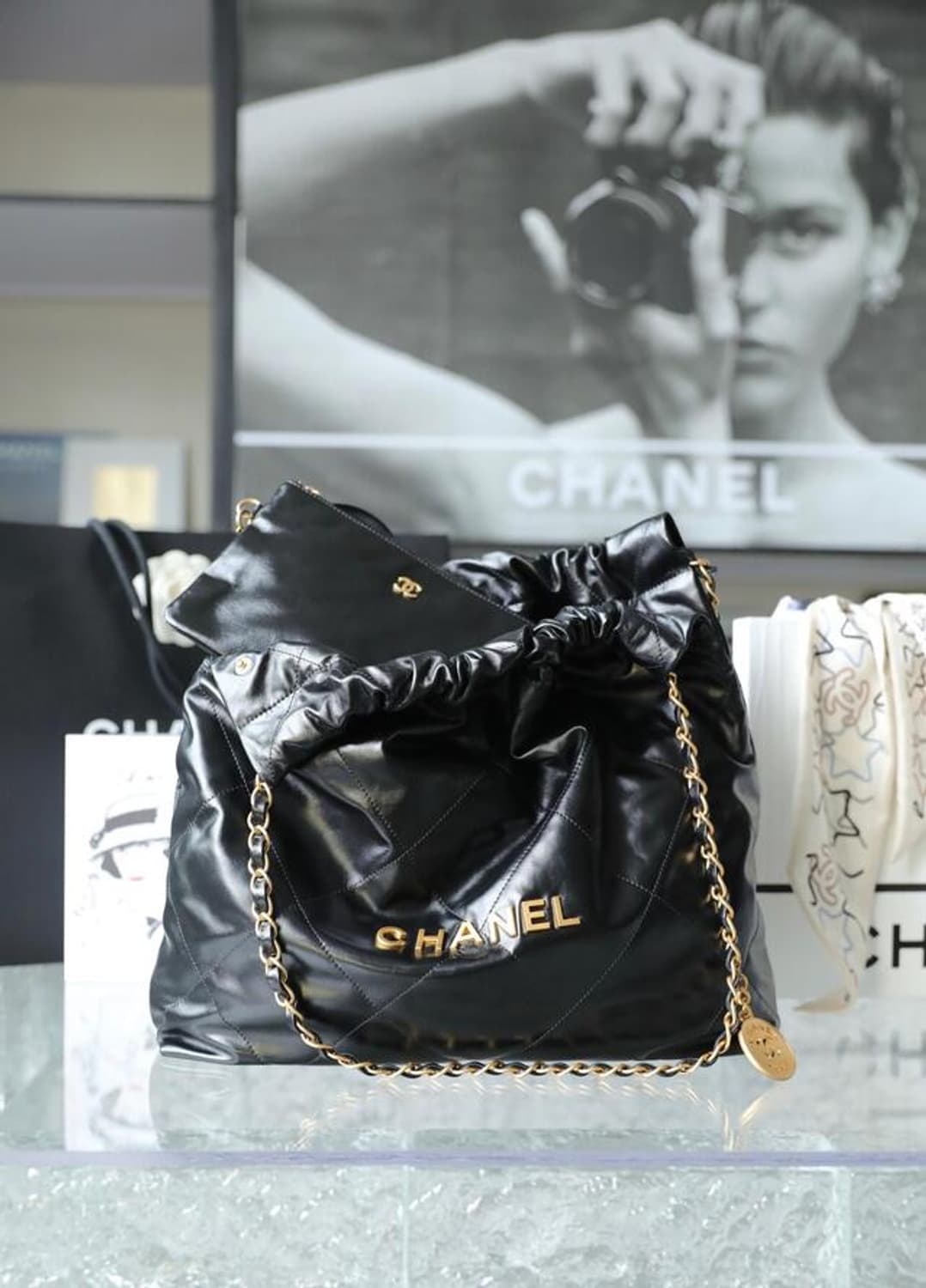 샤넬 투투백 블랙 퀼팅 금장 체인 상품이미지2