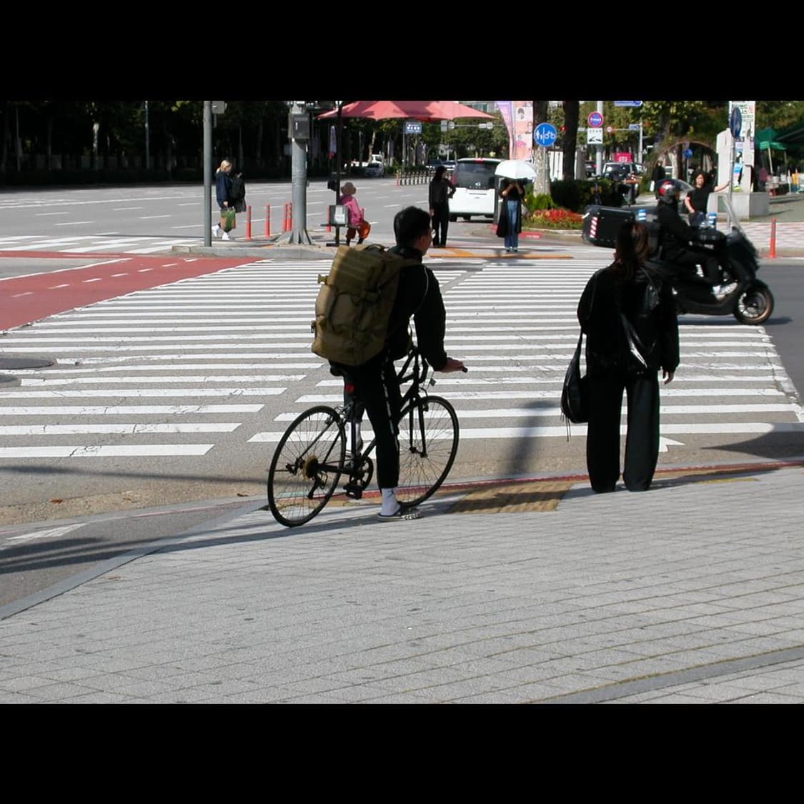 작례⭕️ 니콘 쿨픽스 2500 메탈릭 실버블루⌚황조지 카메라 상품이미지7