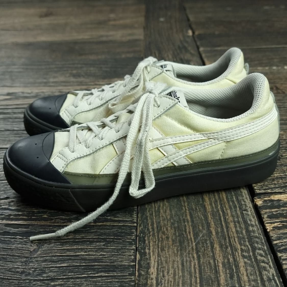 [오니츠카타이거] 덕 코팅 스니커즈 M17817 상품이미지4