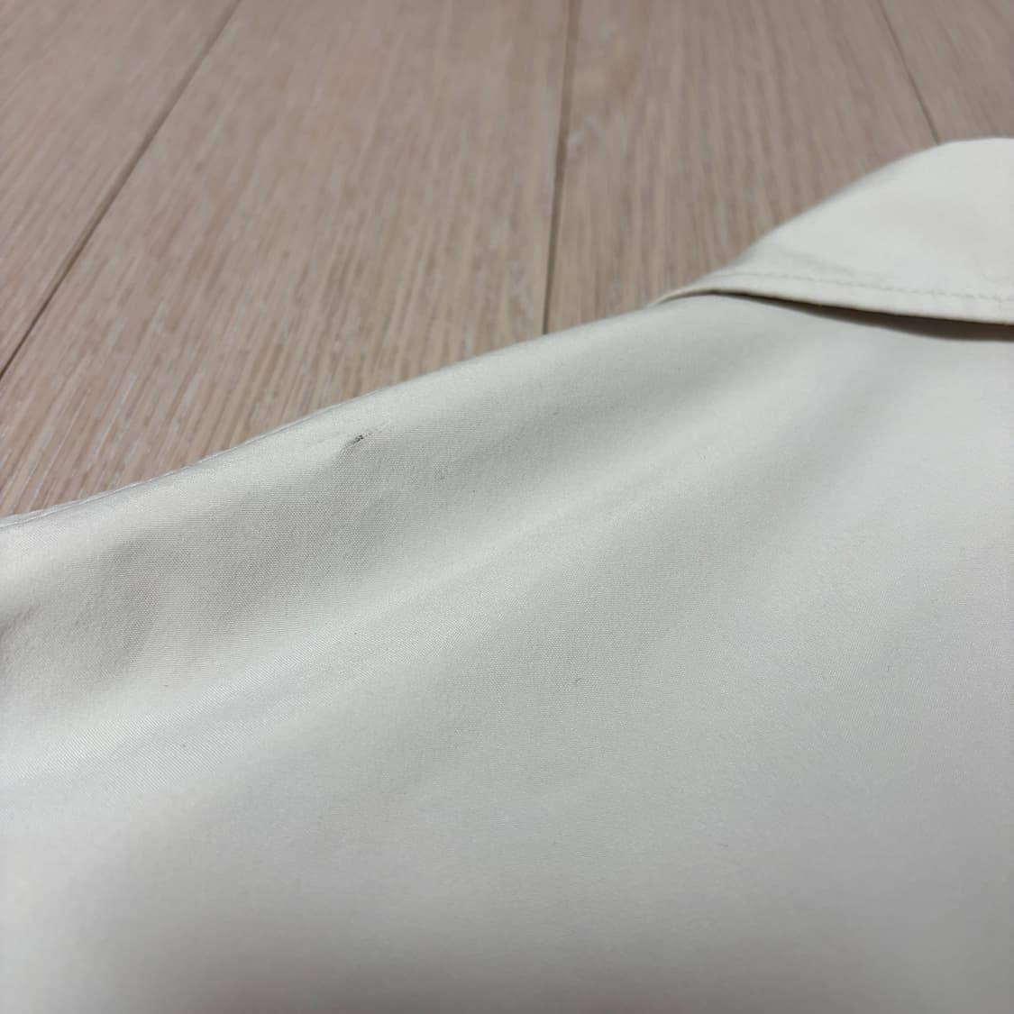 입생로랑 폴리쉘 집업 자켓 상품이미지6