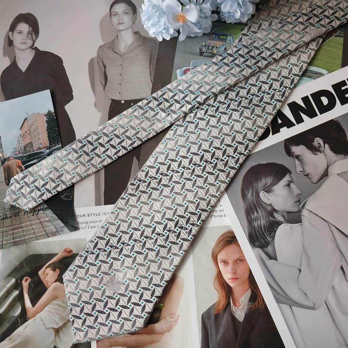 아쿠아스큐텀 실크 실버 패턴 넥타이 9.1cm 새상품 A19347
 상품이미지4