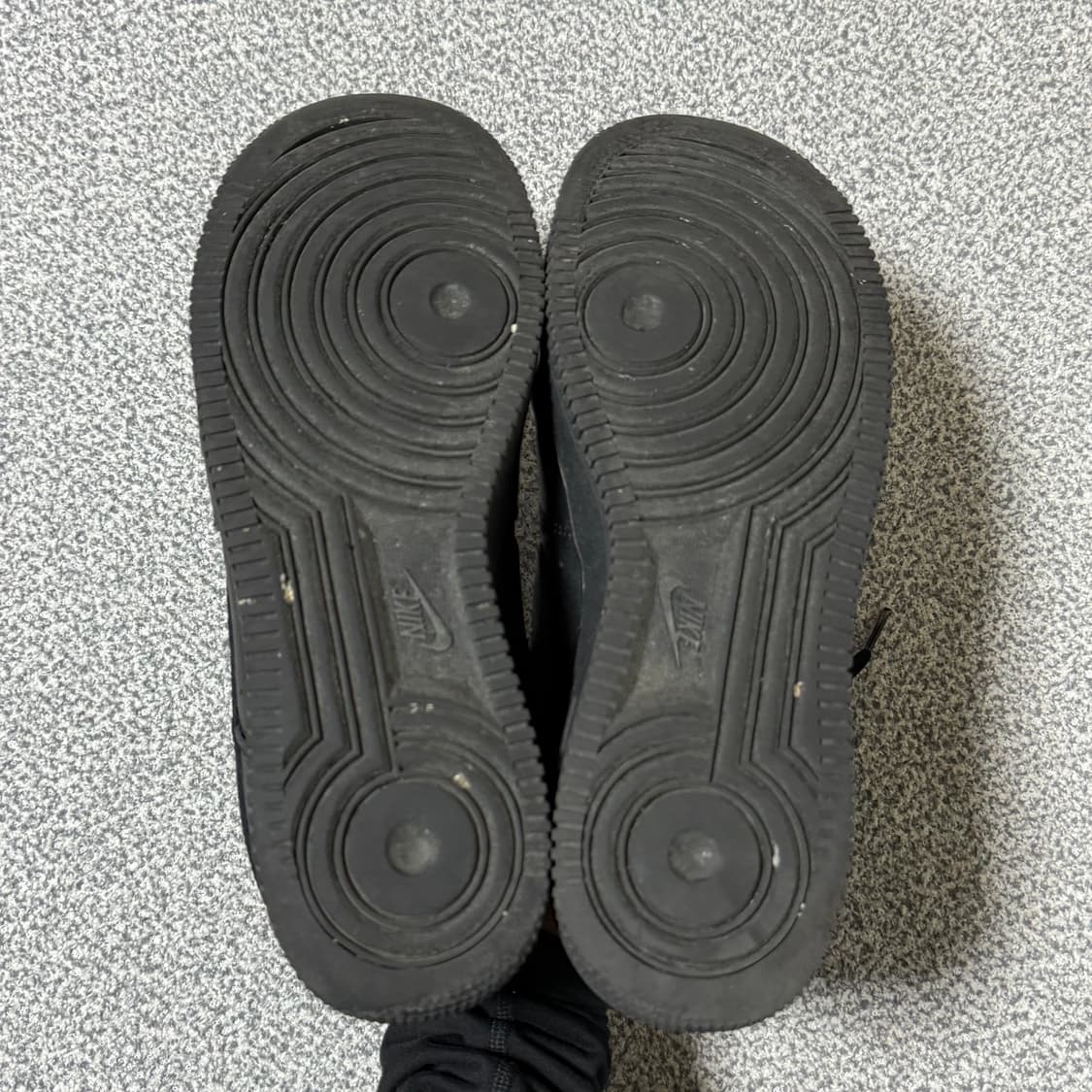 슈프림 x 나이키 에어포스 1 로우 블랙 260 상품이미지8