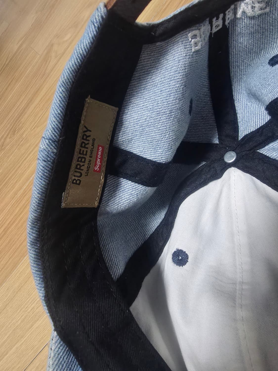 슈프림 x 버버리 6패널 캡 데님 상품이미지5