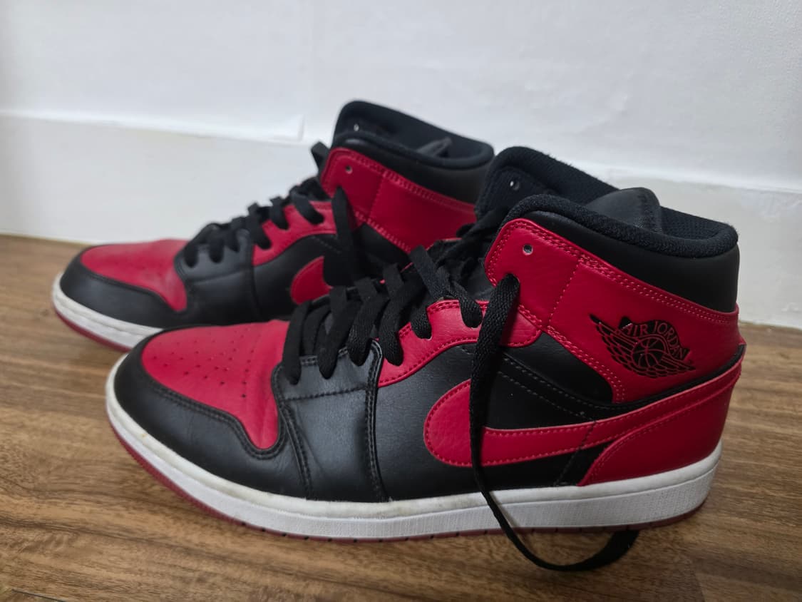 나이키 에어 조던 1 하이 블랙/레드 us10 사이즈 팝니다 상품이미지2