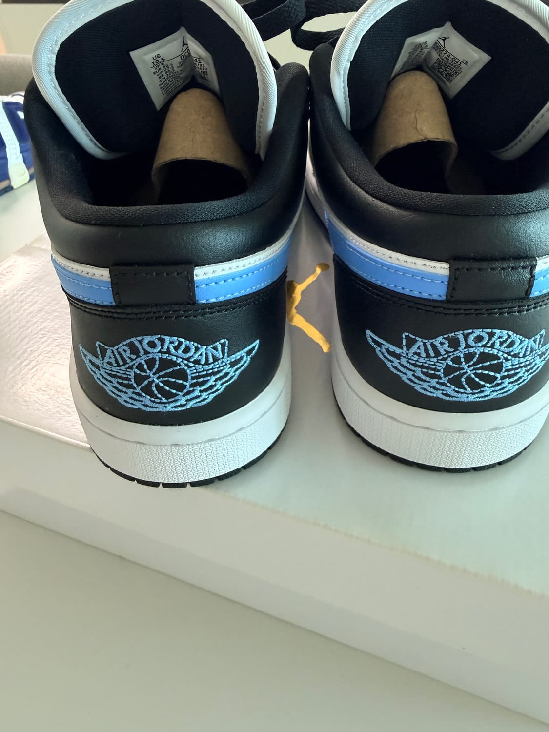 나이키 조던1 로우 유니버시티 블루 275(w) 상품이미지3