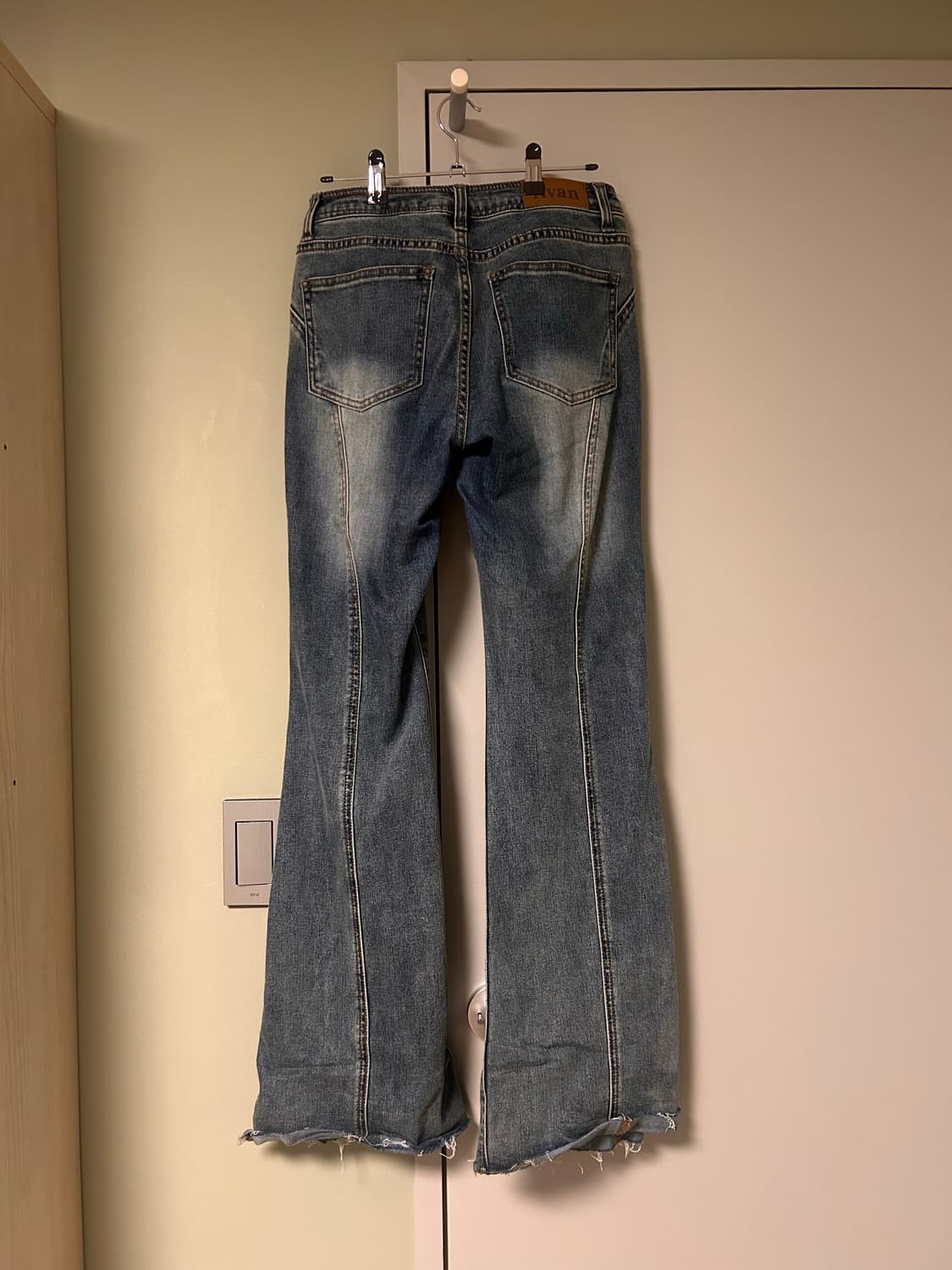 어반드레스 Thin Bootscut Pants WASHING BLUE 상품이미지4