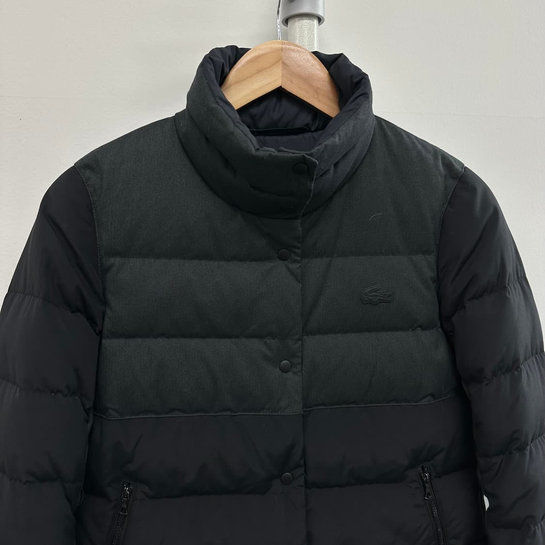 라코스테 로고 푸퍼 다운 패딩 상품이미지2