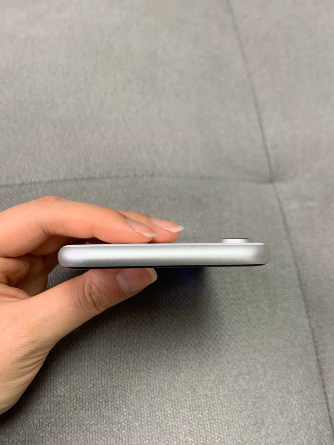 아이폰xr 화이트 128 79% 상품이미지4