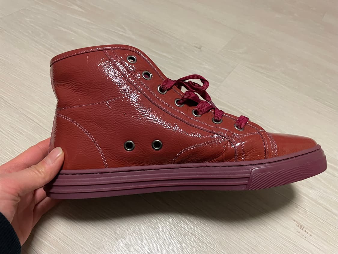 구찌(Gucci)의 페이턴트 레더 하이탑 스니커즈 상품이미지5