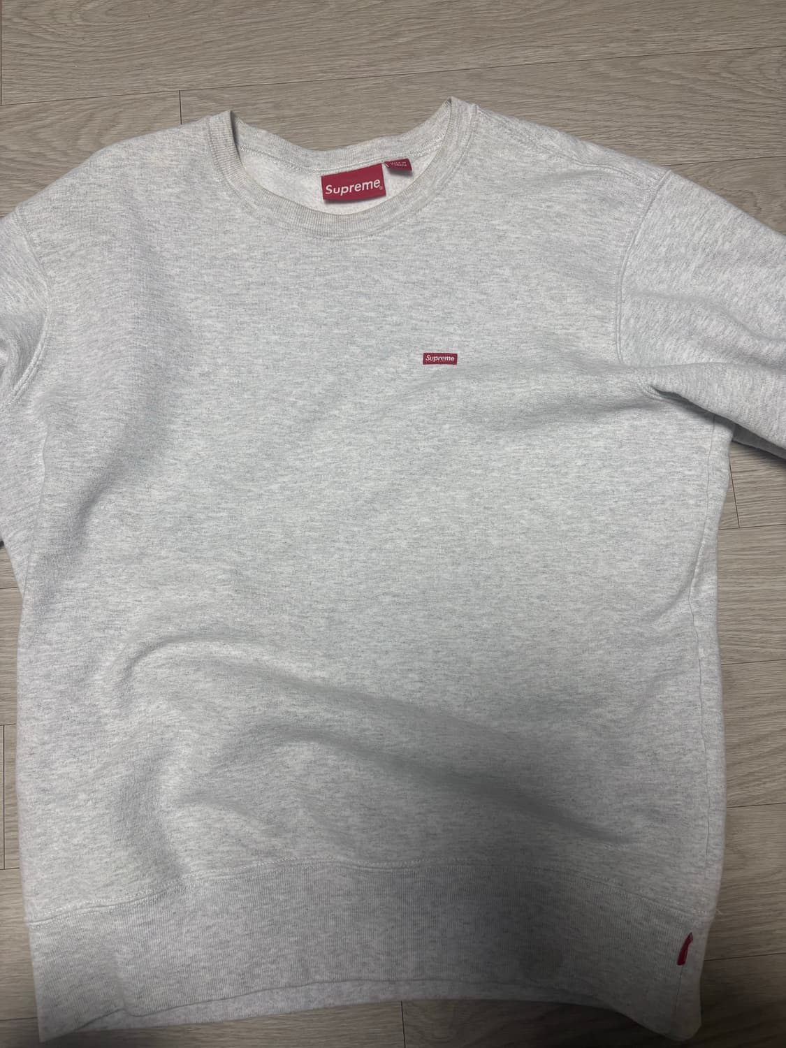 슈프림 맨투맨 m사이즈 상품이미지1