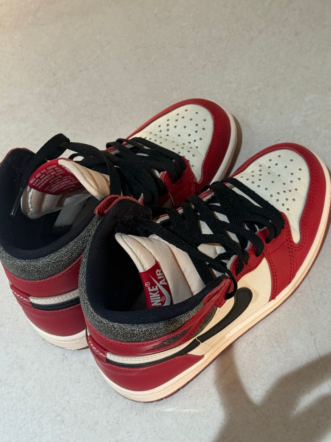 조던 1 레트로 하이 OG 시카고 2022 상품이미지3