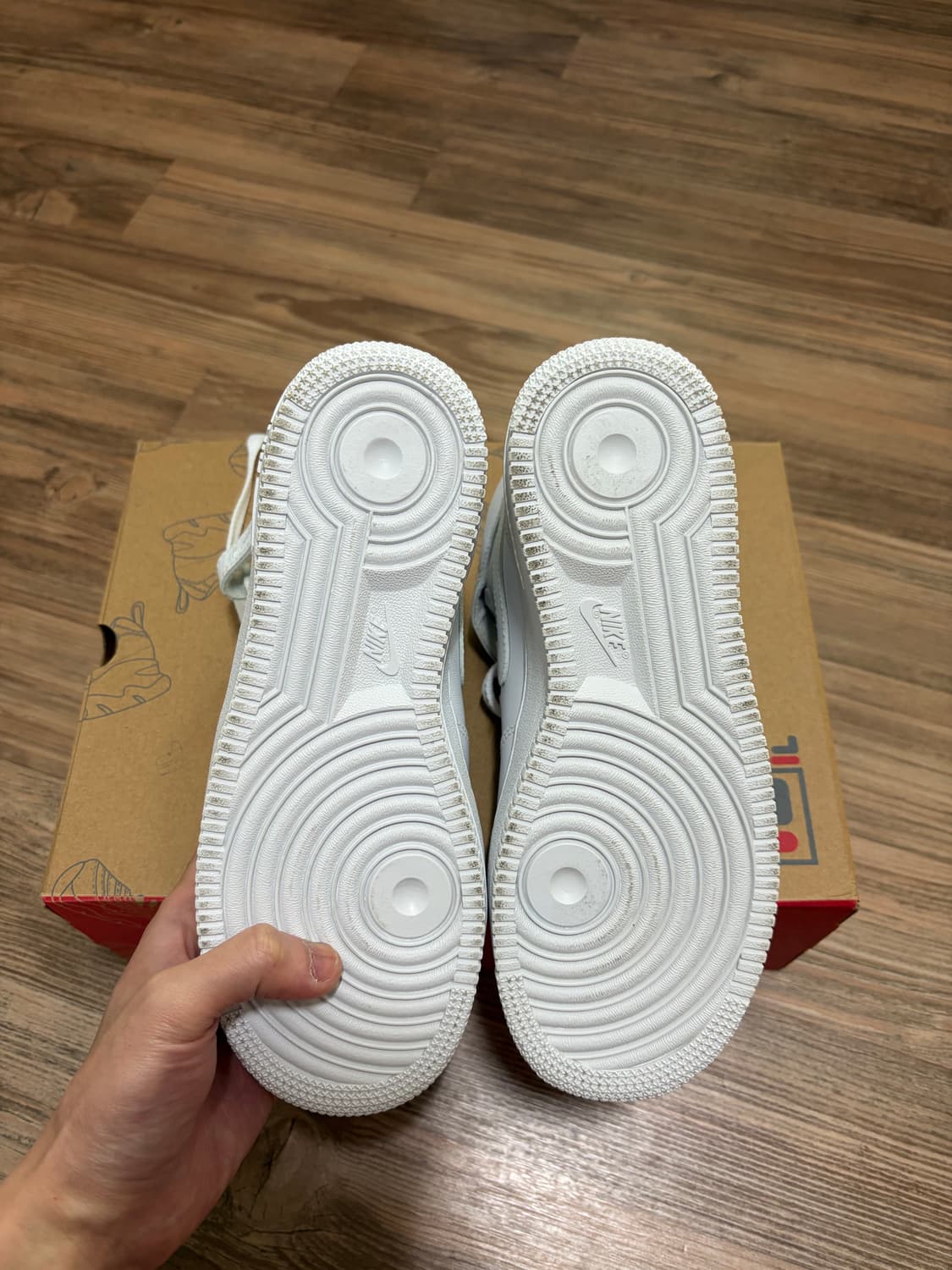 나이키 에어 포스 1 미드 '07 트리플 화이트 (올백 미드) 상품이미지5