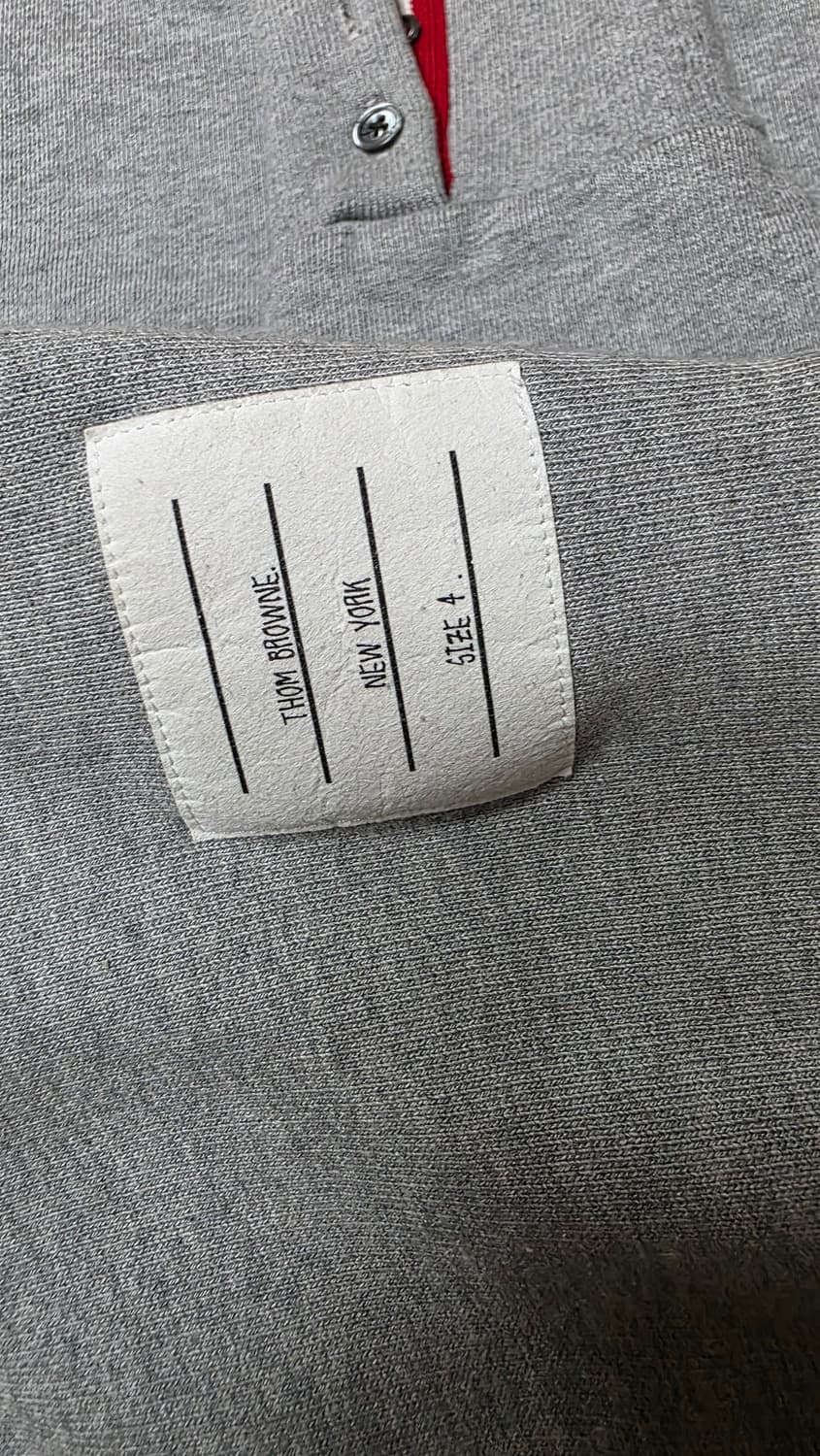 [4,새상품급]톰브라운 백삼선 맨투맨 상품이미지3