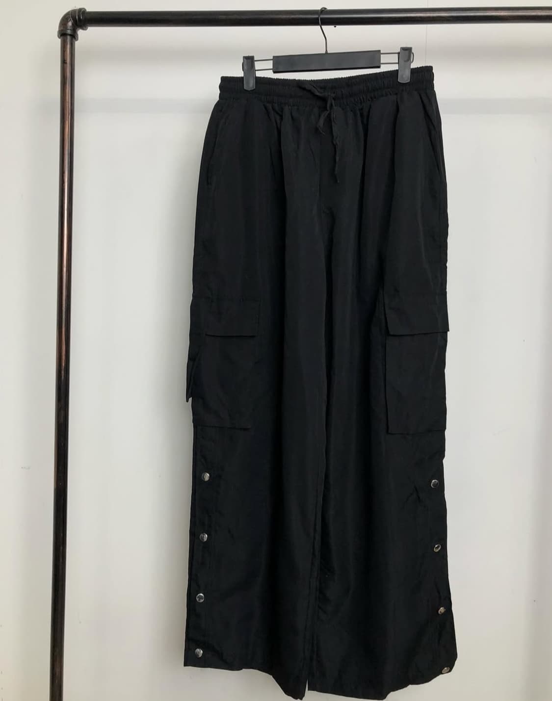 블랙 스냅 팬츠 상품이미지1