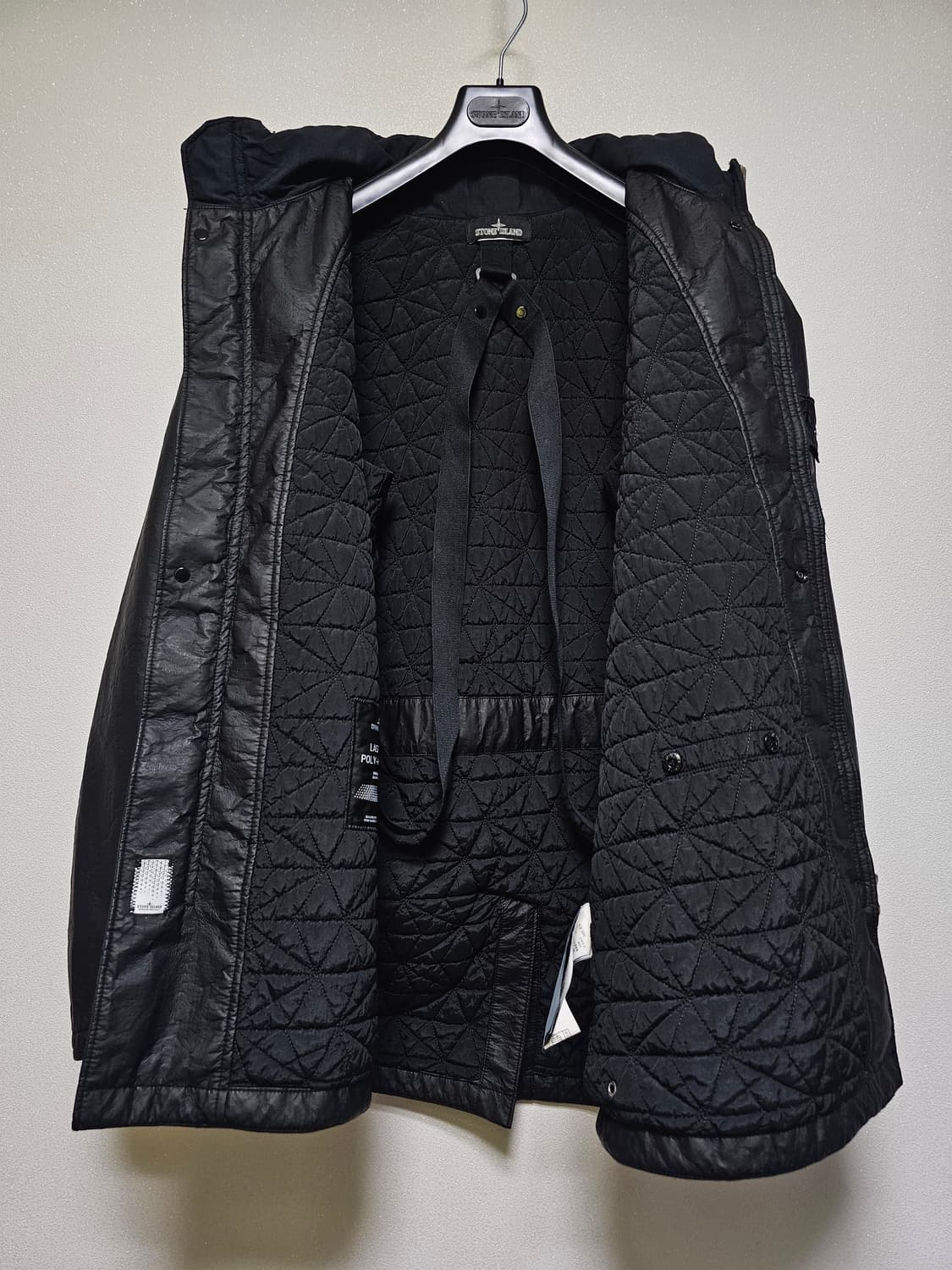 스톤아일랜드 쉐도우프로젝트 lasered poly-hide 2L 자켓 상품이미지5