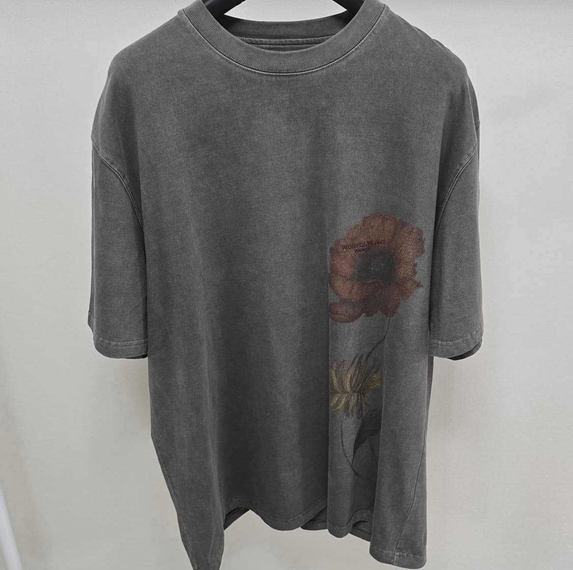 25ss 우영미 백로고 페이드 플라워 반팔 티셔츠 다크 52사이즈 110 상품이미지1