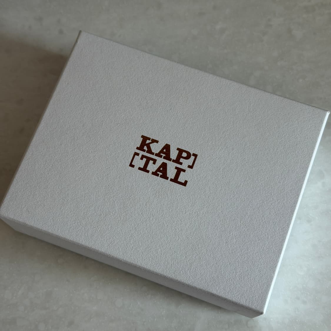 새상품) 캐피탈 떰즈 업 본 핸드 집 미니 월렛 네이비 지갑 상품이미지3