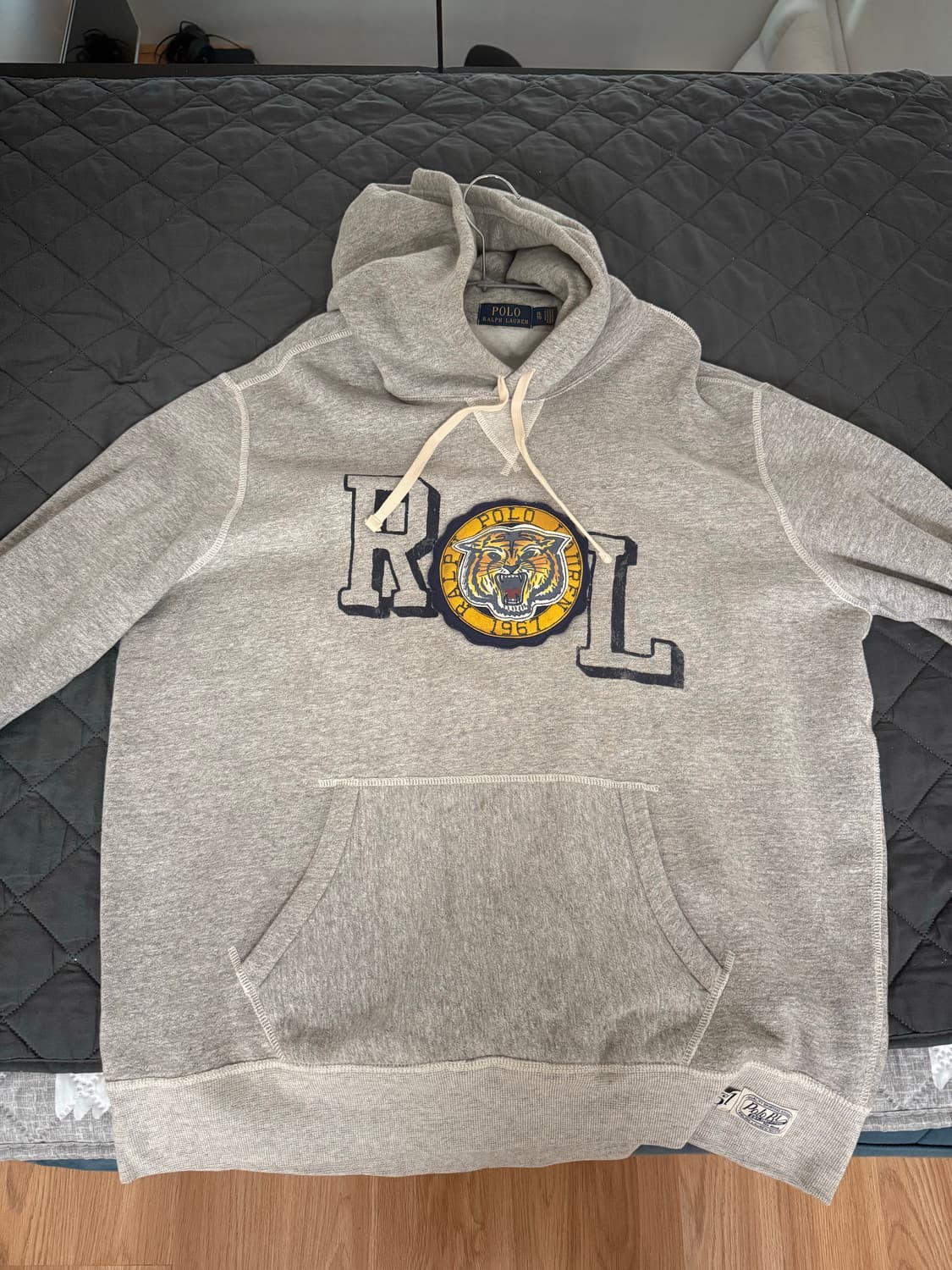 폴로 타이거후드 판매합니다 XL사이즈 상품이미지1
