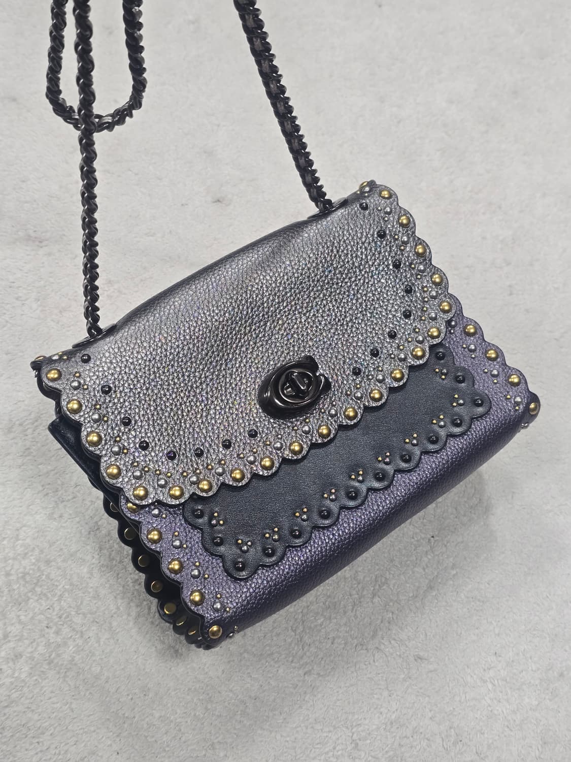 코치 파커 18 스캘럽 리벳  상품이미지1