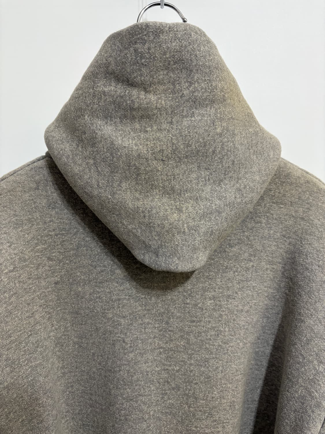 아프레쎄 / 25SS 빈티지 가공 후드 집업 그레이 / 3 상품이미지5