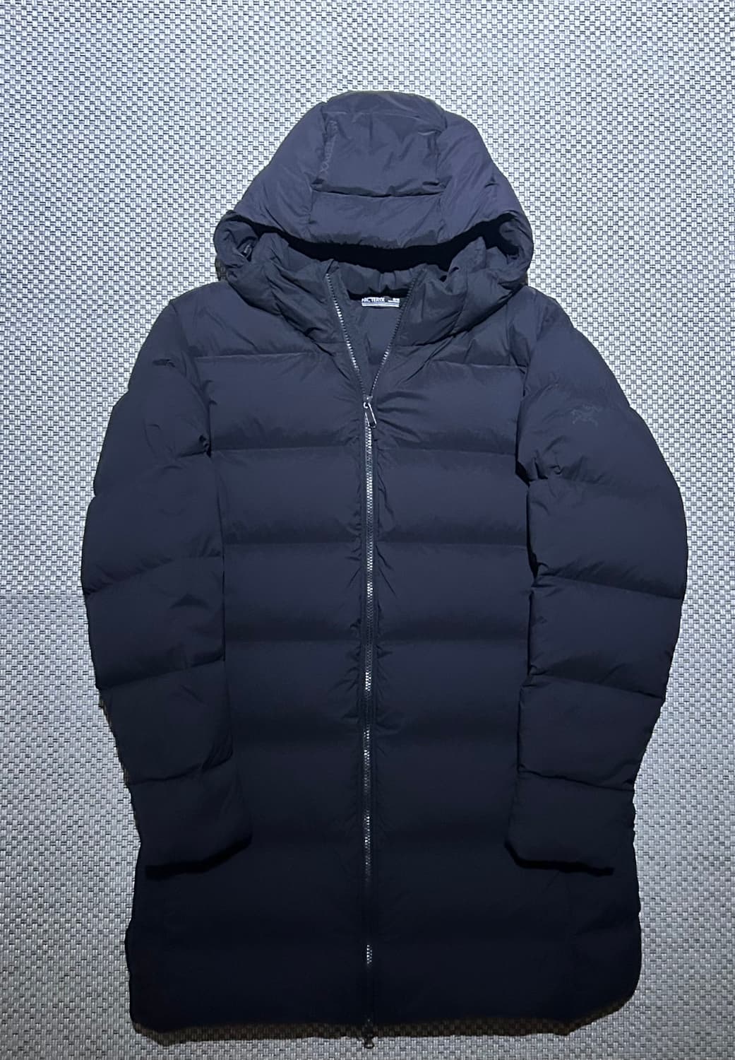 [새상품급] 아크테릭스 남성 리벳 다운 롱패딩 M 블랙 상품이미지2