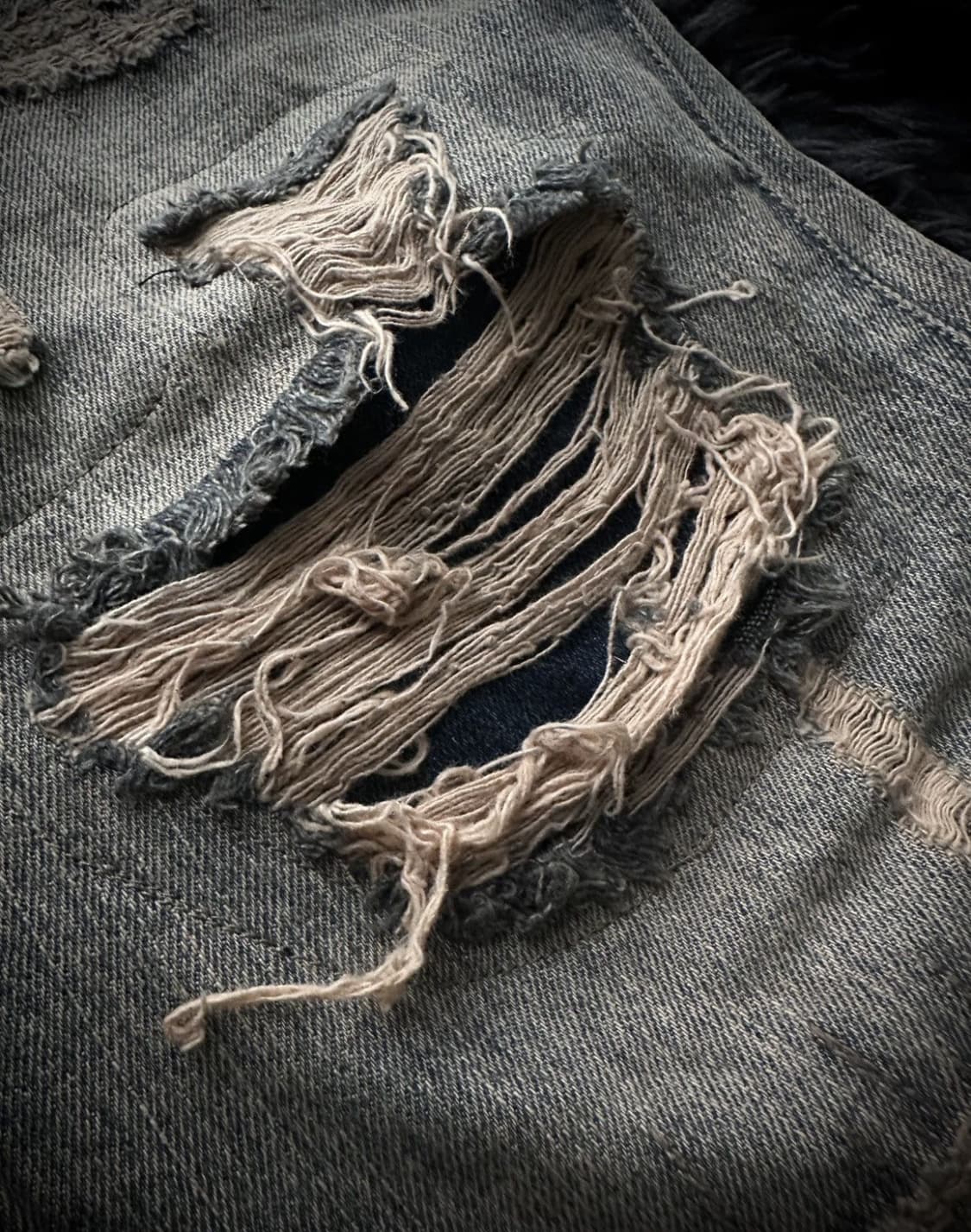 double waist Distressed denim 상품이미지3
