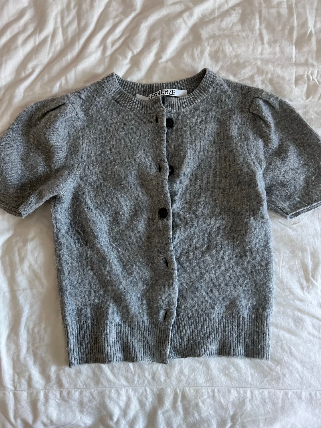 에크루 퍼버즈 가디건 25fw 상품이미지3