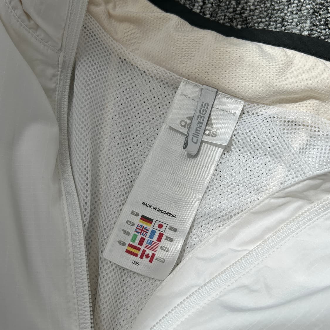 아디다스 화이트 배색 바람막이 상품이미지7