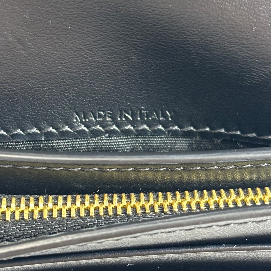 (풀구성,정품)셀린느 트리옹프 컴팩트 반지갑 월렛 블랙 상품이미지10