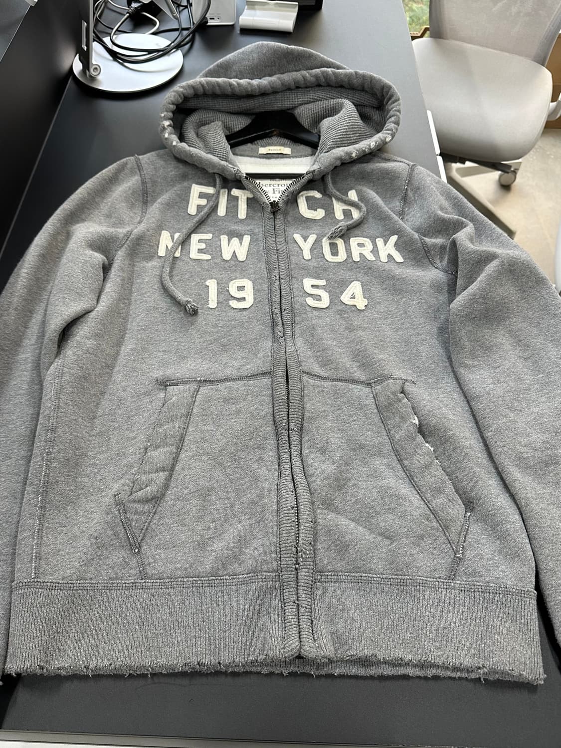 아베크롬비 머슬핏 데미지 후드집업  상품이미지4